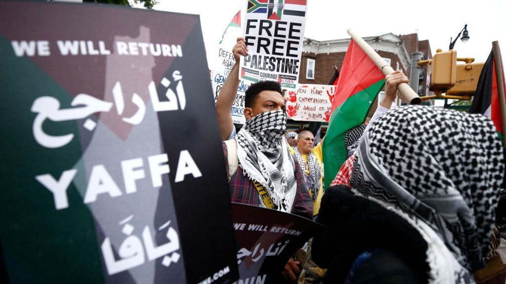 Egy második Nakba, televízióban. 6 Pro Palestinian demonstrators rally to mark the Nakba anniversary in the Brooklyn borough of New York City on May 18 2024. On May 15 2024 afp