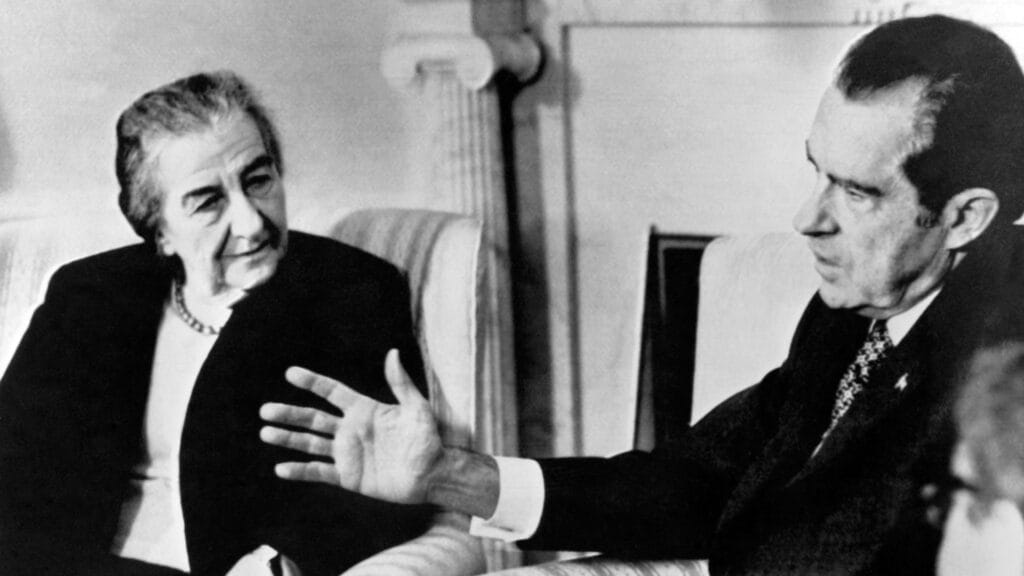 Mit tudunk Izrael saját nukleáris fegyvereiről? 6 golda meir richard nixon afp