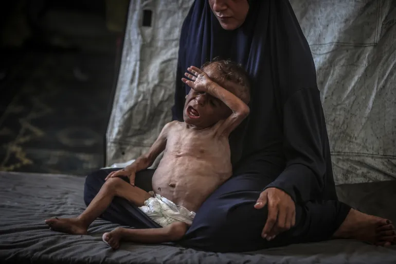 Az izraeli hadsereg napi „taktikai szünetet” tart az éhező Gáza egyes részein. 5 GettyImages 2226068332 1753597103