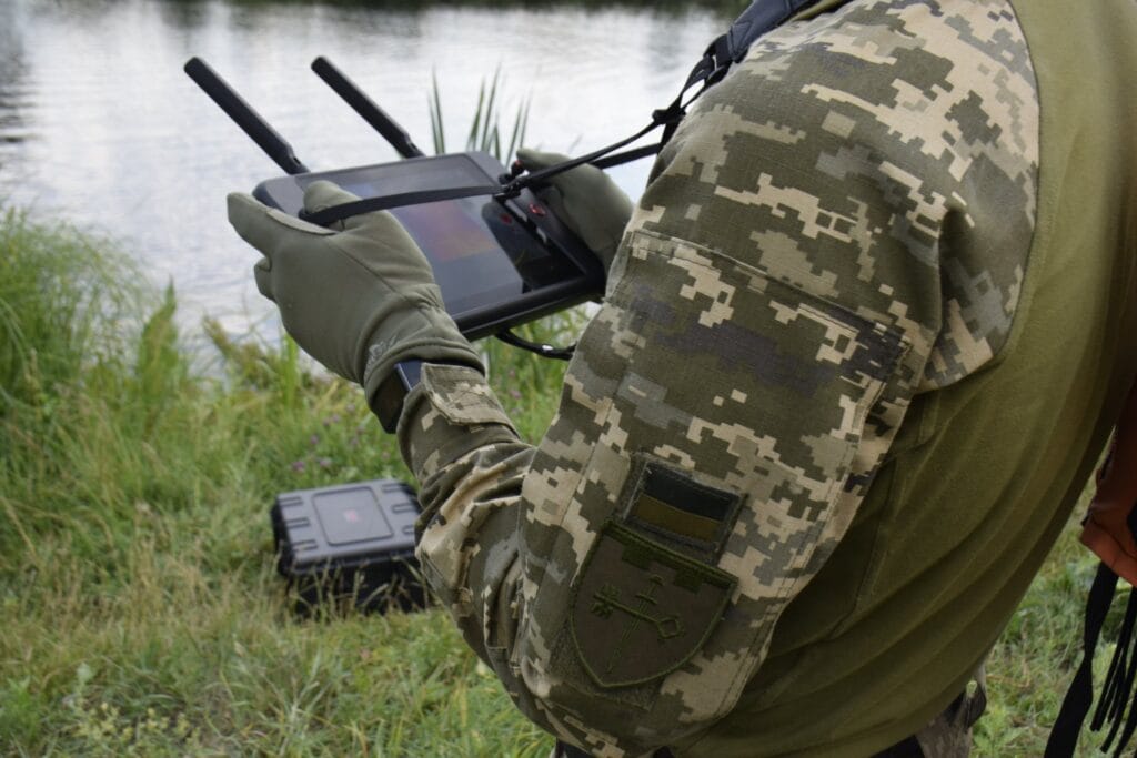 „Mint egy videojátékban”: Izrael gránátvető drónokkal kényszeríti ki a gázai evakuálásokat 6 UA army Autel EVO II 2