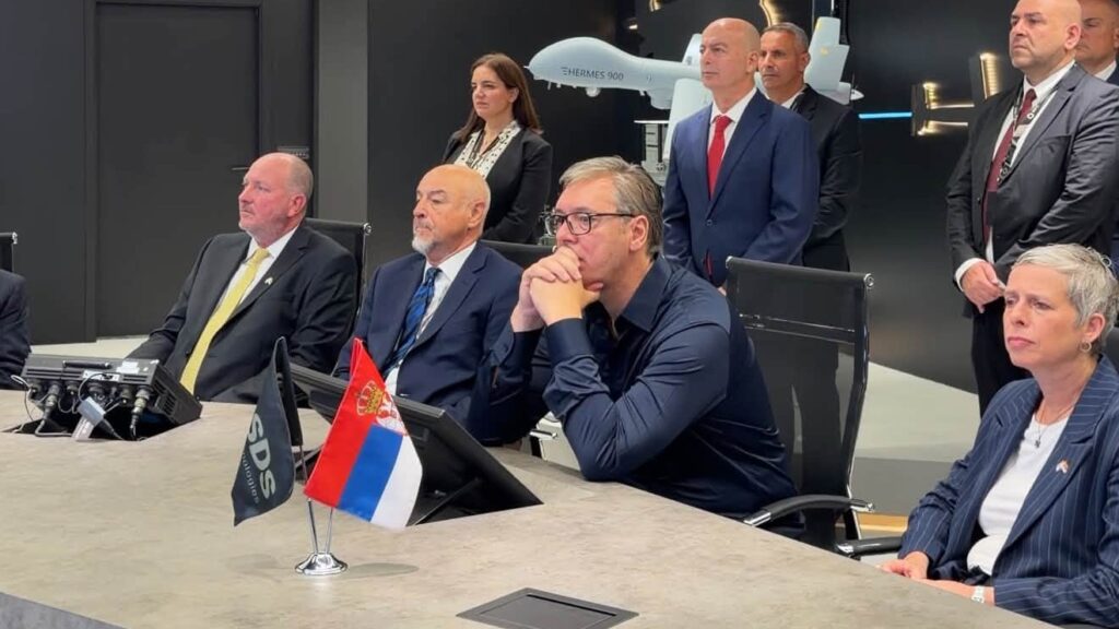 Egy brit cég, egy görög tulajdonos és Netanjahu volt ügyvédje: Kié valójában Szerbia izraeli drónvállalata?