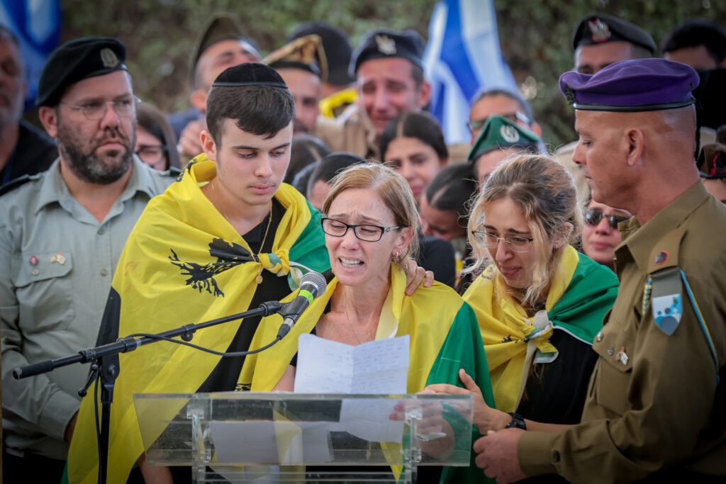 „A nemzet túlélése”: Izrael megszállottsága a halott katonák spermáival.