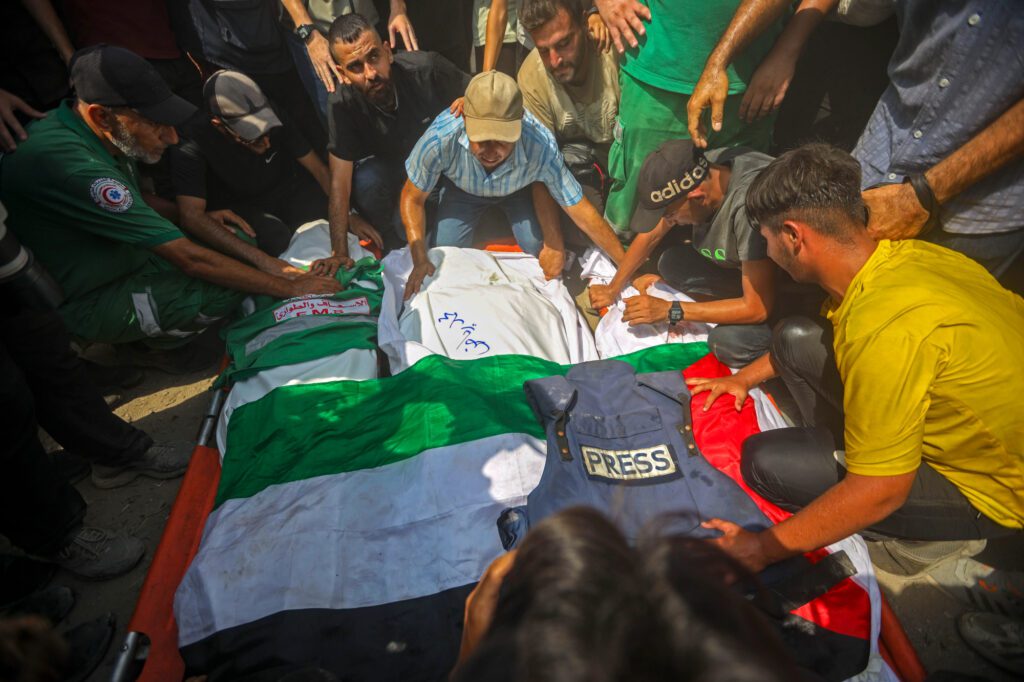 Izrael legújabb, Gázában tartózkodó „terrorista” újságírók listájának leleplezése