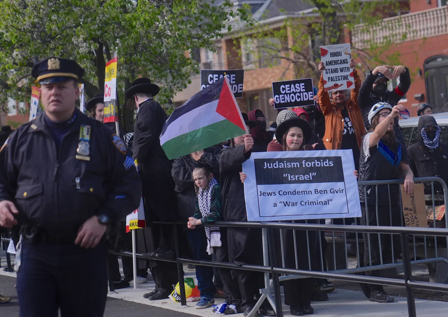 AA-20250427-37773139-37773105-CLA-ND_ISRAELI_SUPPORTERS_IN_NEW_YORK