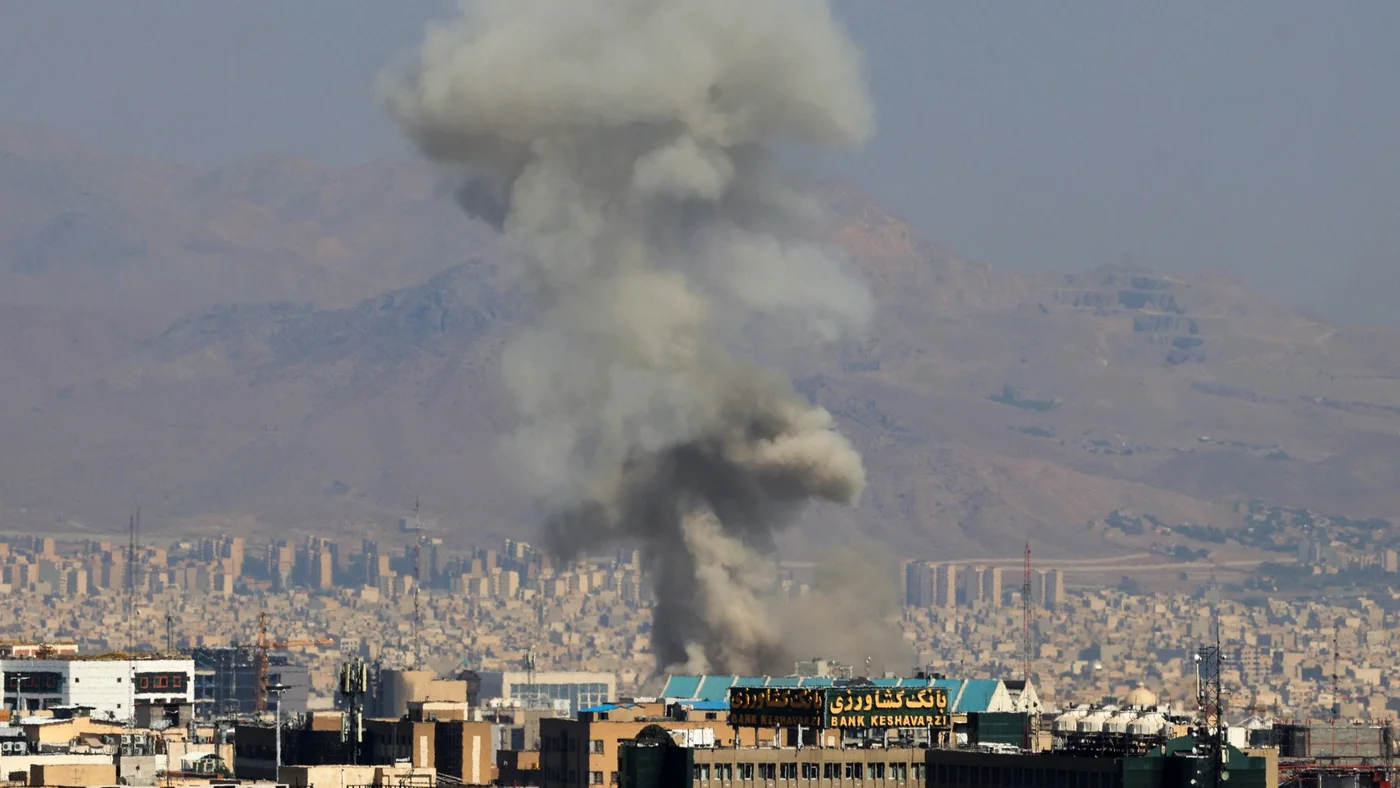Smoke billows following an explosion in central Tehran on June 15, 2025.-afp.jpg
