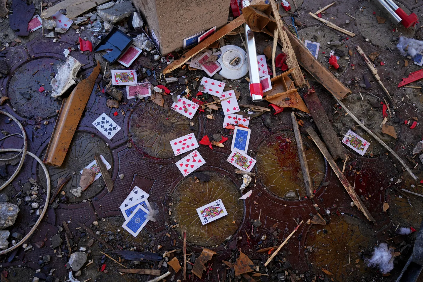 1751396789275-16efh-39e06e73de84e455144733d75acdcb4afe2bbb8b41c42f384434232e0ddbfbce