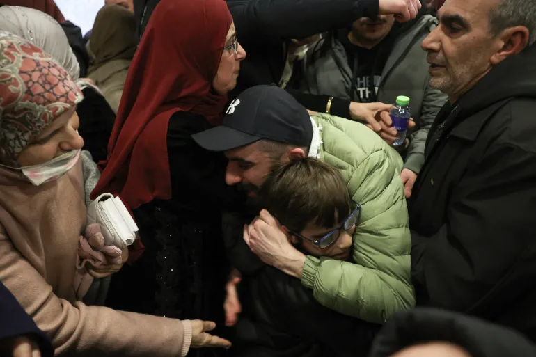 AFP__20250227__36YN7LL__v1__HighRes__PalestinianIsraelConflictPrisoners-1740620825