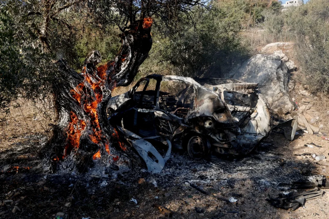 2025_10_28T075950Z_37086970_RC2UKHAZQ7EC_RTRMADP_3_ISRAEL_PALESTINIANS_WEST_BANK_RAID