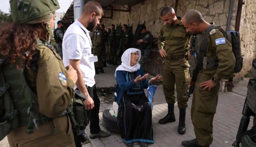 west bank palestinian checkpoint bethlehem 28 march 2025 afp.jpg
