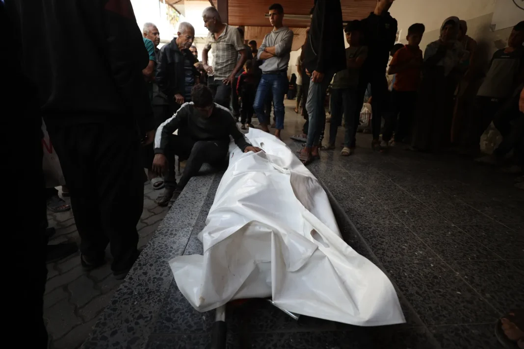 Izraeli hatóságok szerint október 10. óta 194 alkalommal sértette meg a gázai tűzszünetet.