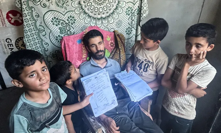 Gázai betegek halnak meg, miközben orvosi evakuálásra várnak, amit Izrael folyamatosan blokkol
